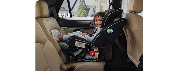 When to Switch Your Child to a Forward-Facing Car Seat | Graco